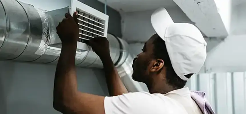 Our Licensed And Insured Cleaners in Aurora, IL